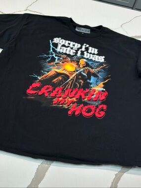Black Teen Hearts 2XL  Graphic Sorry I’m Late “Crankin' Hog" Motorcycle Tee